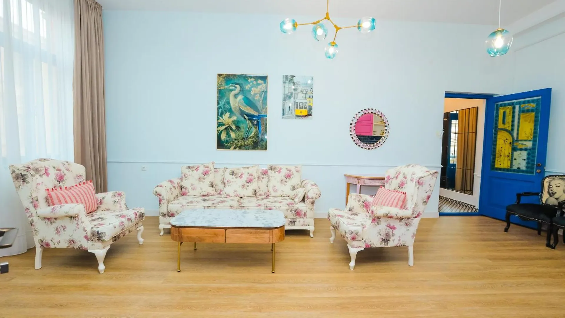 Charming Apartment Downtown Tbilisi