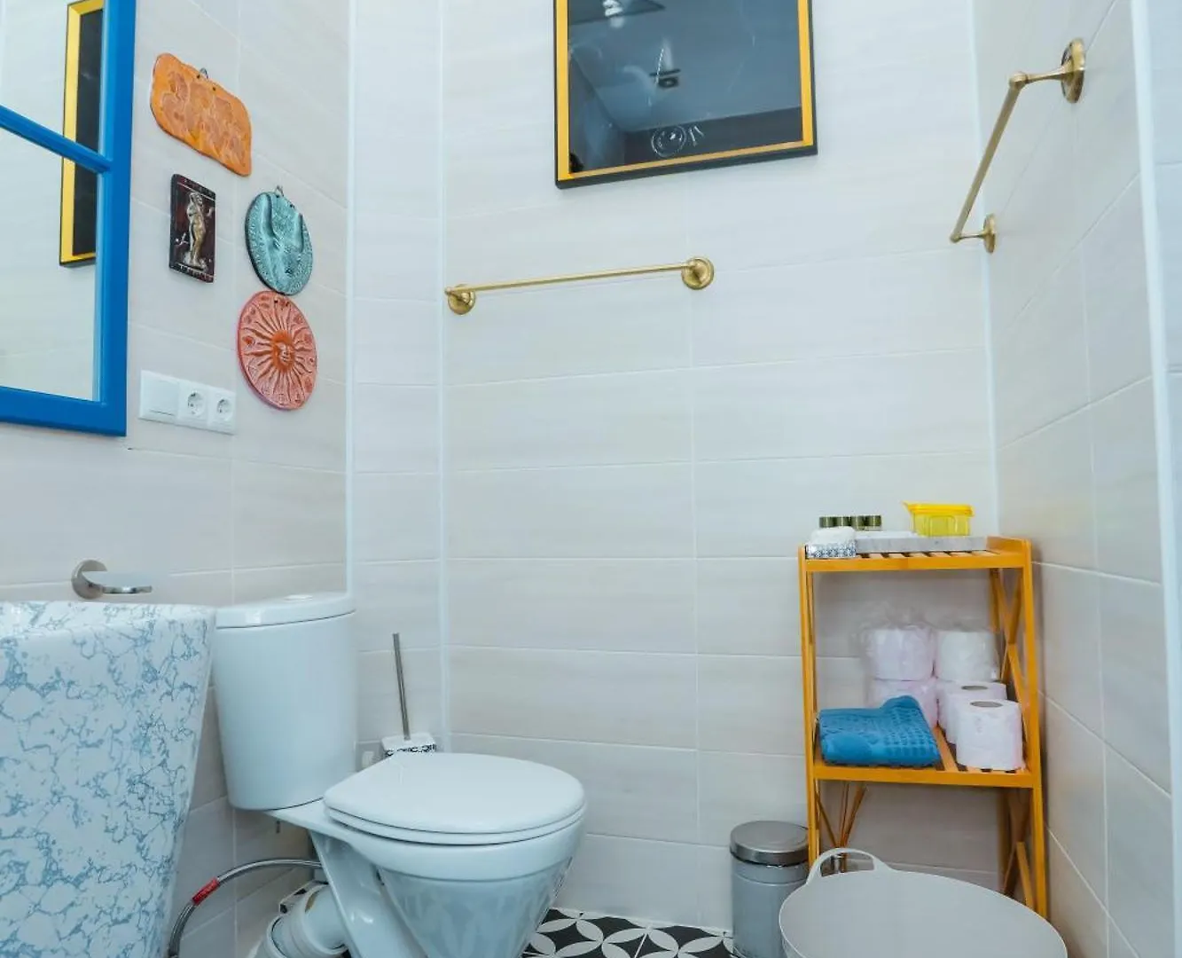 Charming Apartment Downtown Tbilisi